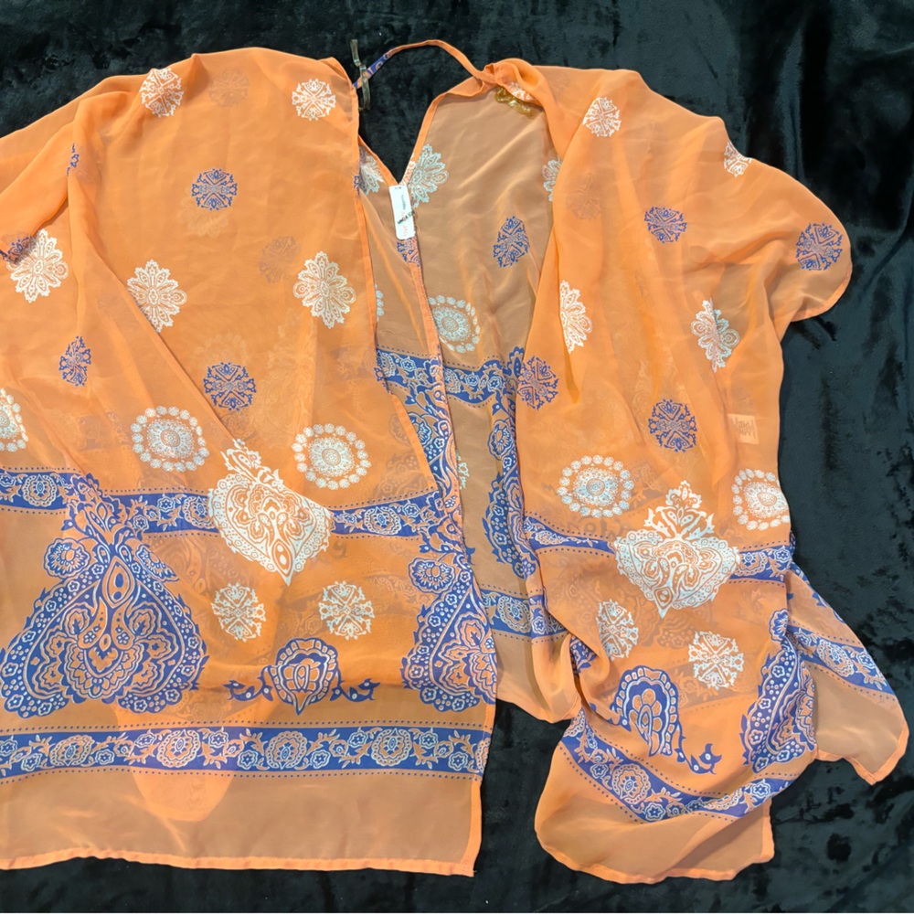 Love tree happens beach cover up M/L